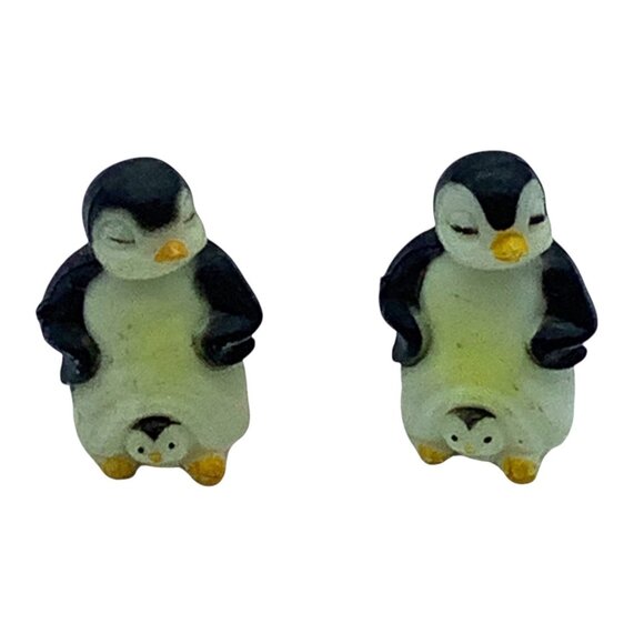 Vtg  Hong Kong Mother Penguin Baby Figurines Set Of 2 Miniature Collectible 1" - Picture 1 of 5